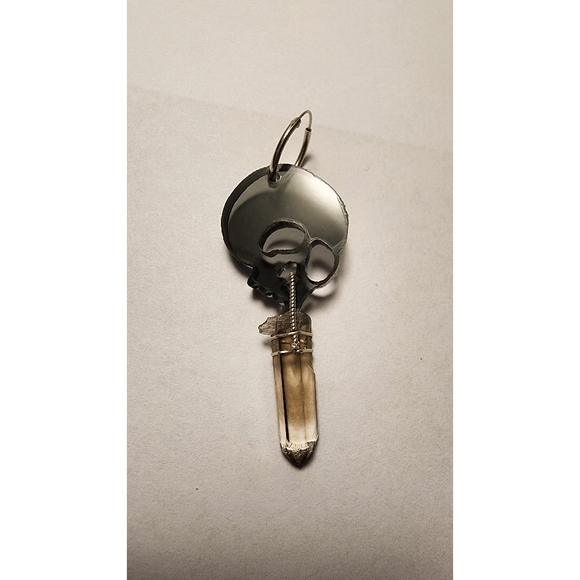 Silver💀Skull Earrings - Picture 13 of 14